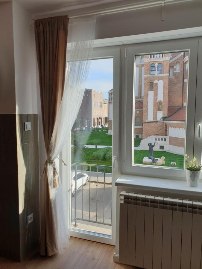 Apartman Guru 1 Seghedin Exterior foto